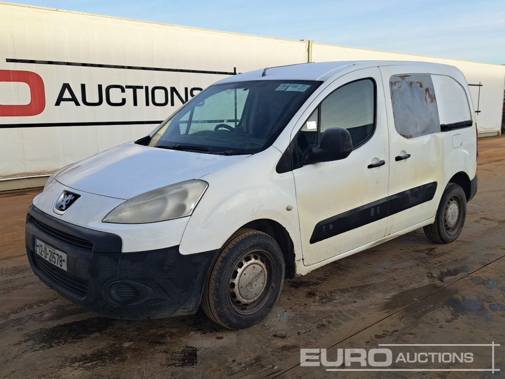 2012 Peugeot Partner - الشاحنات الصغيرة: صور 1 2012 Peugeot Partner - الشاحنات الصغيرة: صور 1