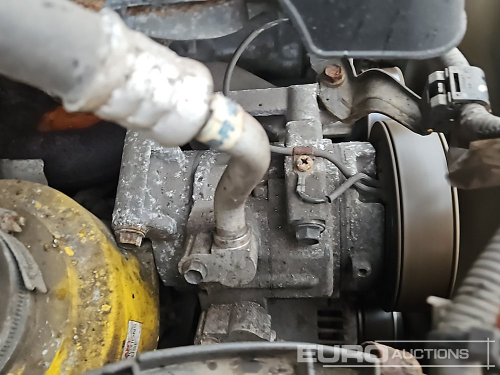 شاحنة البيك أب 2012 Toyota Hilux: صور 25