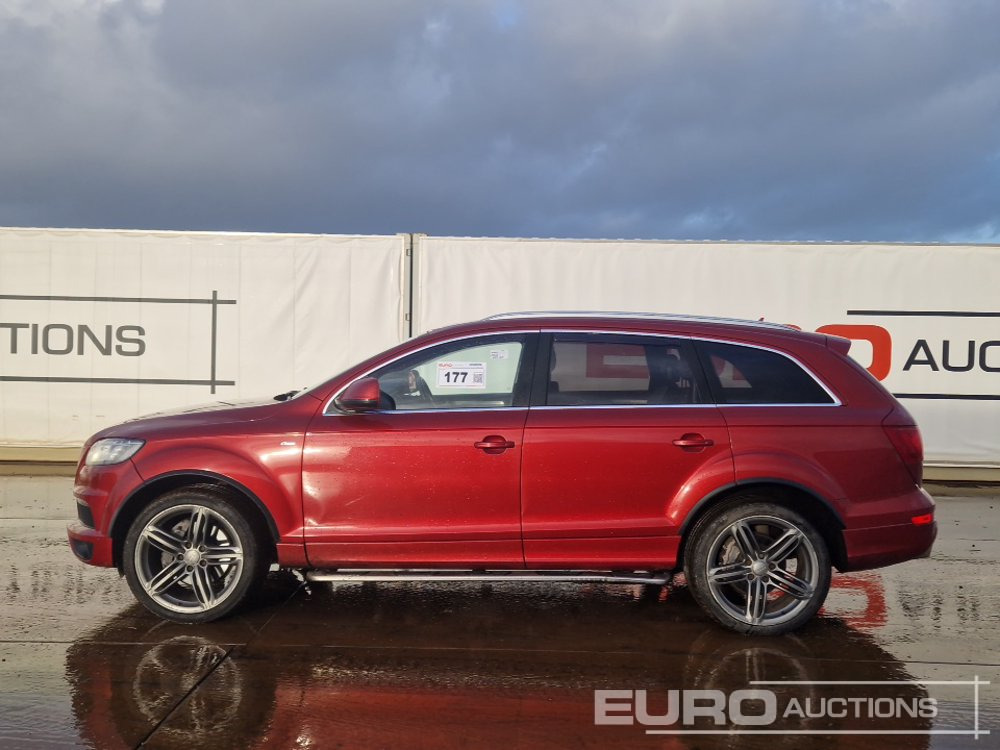 2013 Audi Q7 - سيارة دفع رباعي: صور 2 2013 Audi Q7 - سيارة دفع رباعي: صور 2