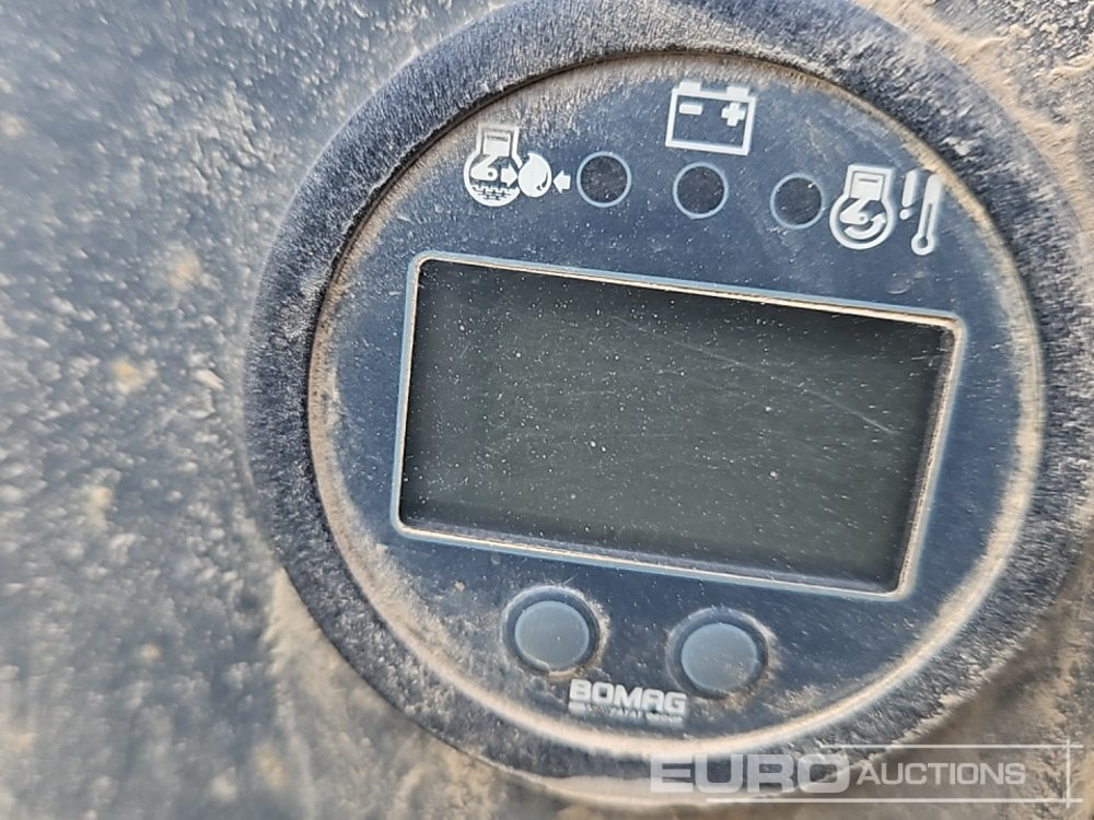 آلة أسفلت 2013 Bomag BMP8500: صور 47