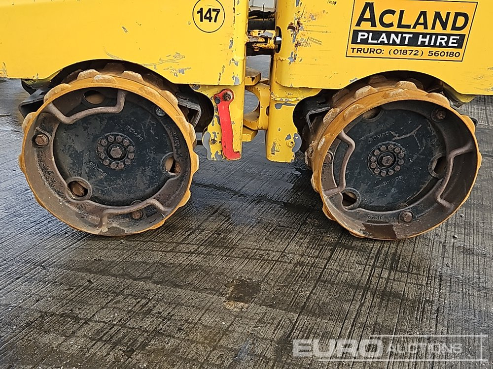 آلة أسفلت 2013 Bomag BMP8500: صور 10