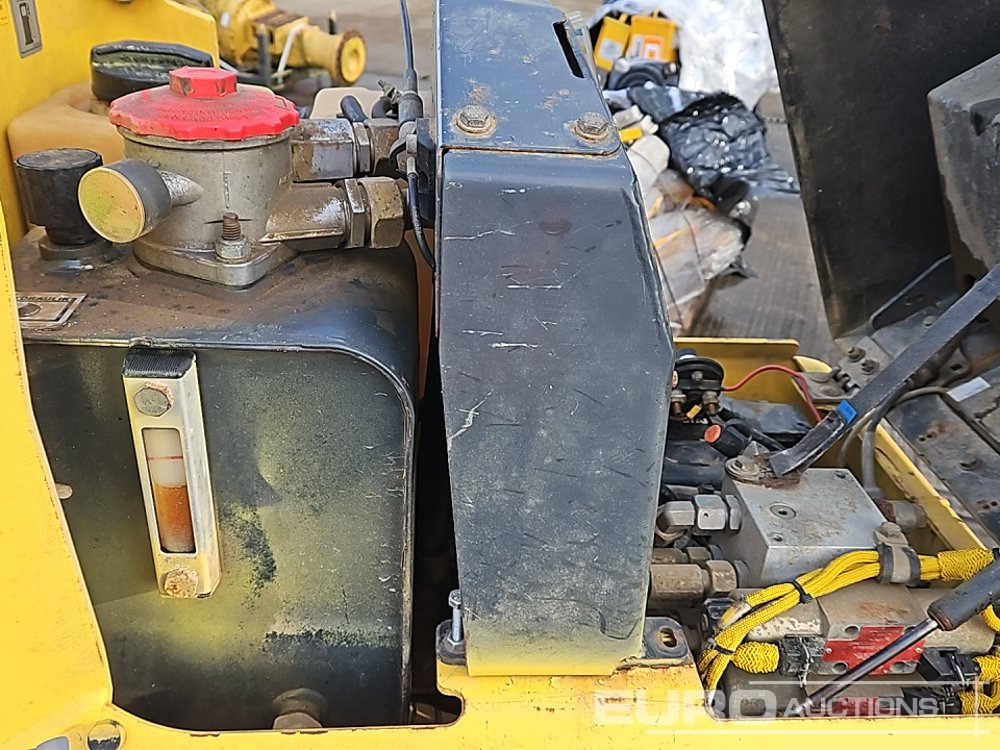 آلة أسفلت 2013 Bomag BMP8500: صور 31