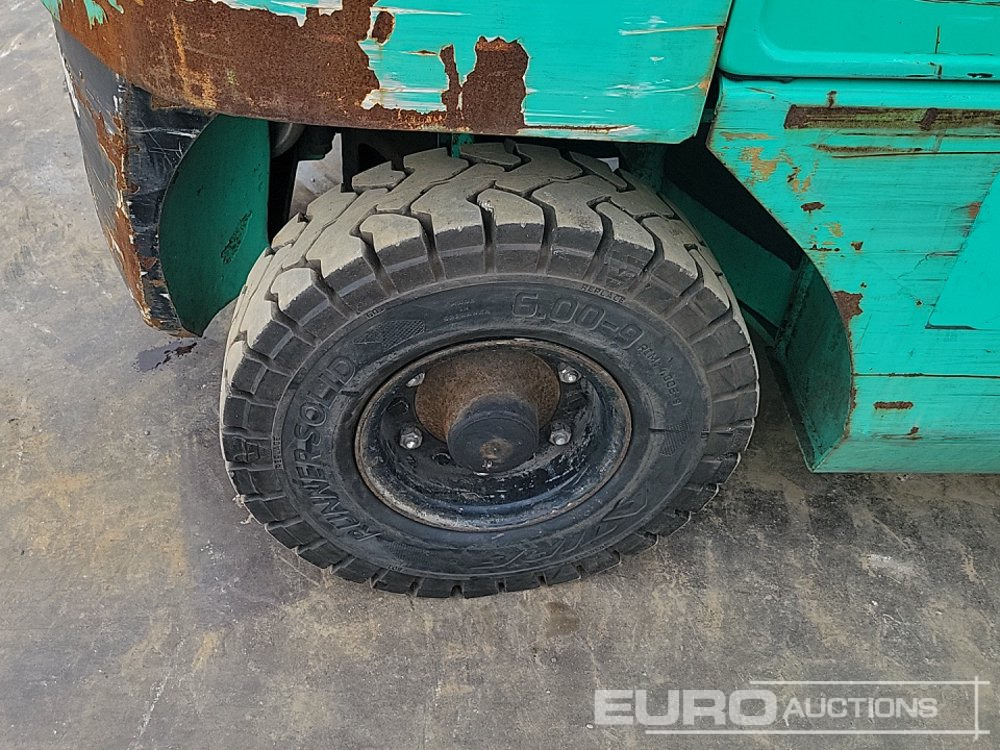 رافعة شوكية 2013 Mitsubishi FG25N: صور 11