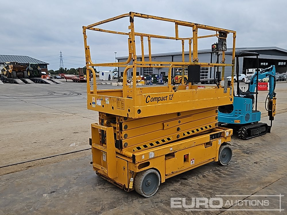 2014 Haulotte Compact 12 - منصات هيدروليكية متنقلة: صور 5 2014 Haulotte Compact 12 - منصات هيدروليكية متنقلة: صور 5