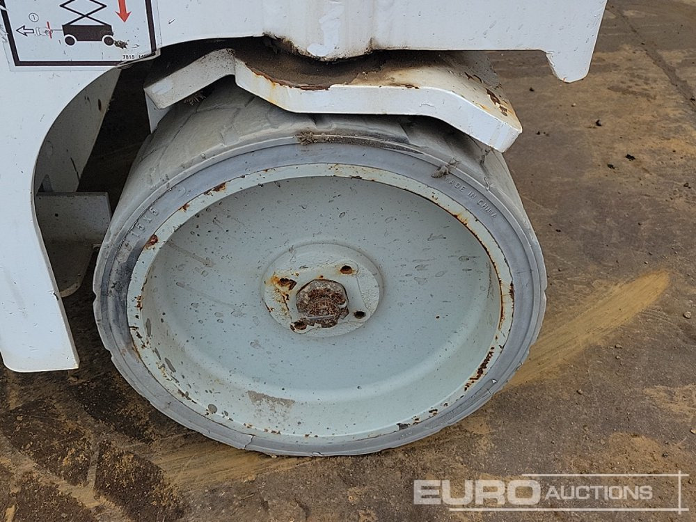 منصات هيدروليكية متنقلة 2014 Haulotte Compact 14: صور 12