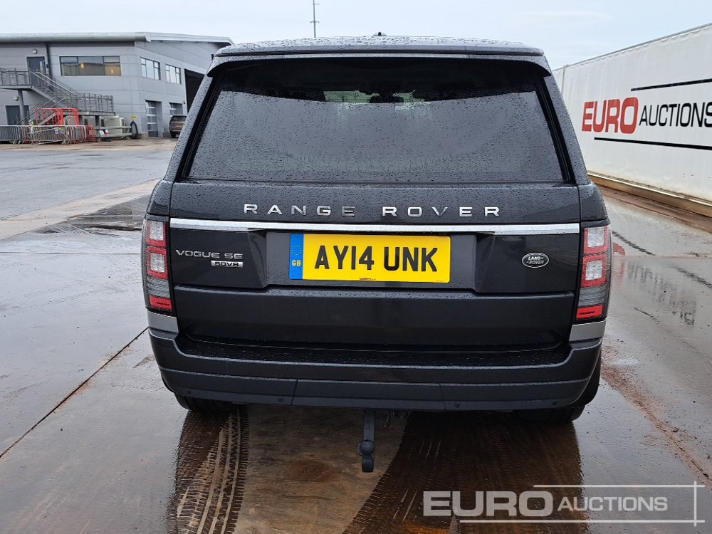 2014 Range Rover VOGUE SE - سيارة دفع رباعي: صور 4 2014 Range Rover VOGUE SE - سيارة دفع رباعي: صور 4