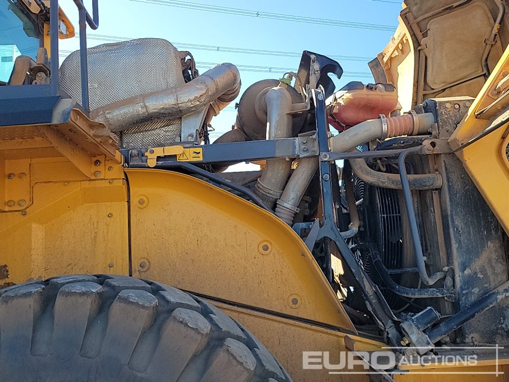 اللودر بعجل 2014 Volvo L150H: صور 39