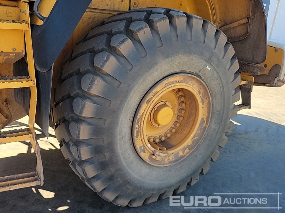 اللودر بعجل 2014 Volvo L150H: صور 11