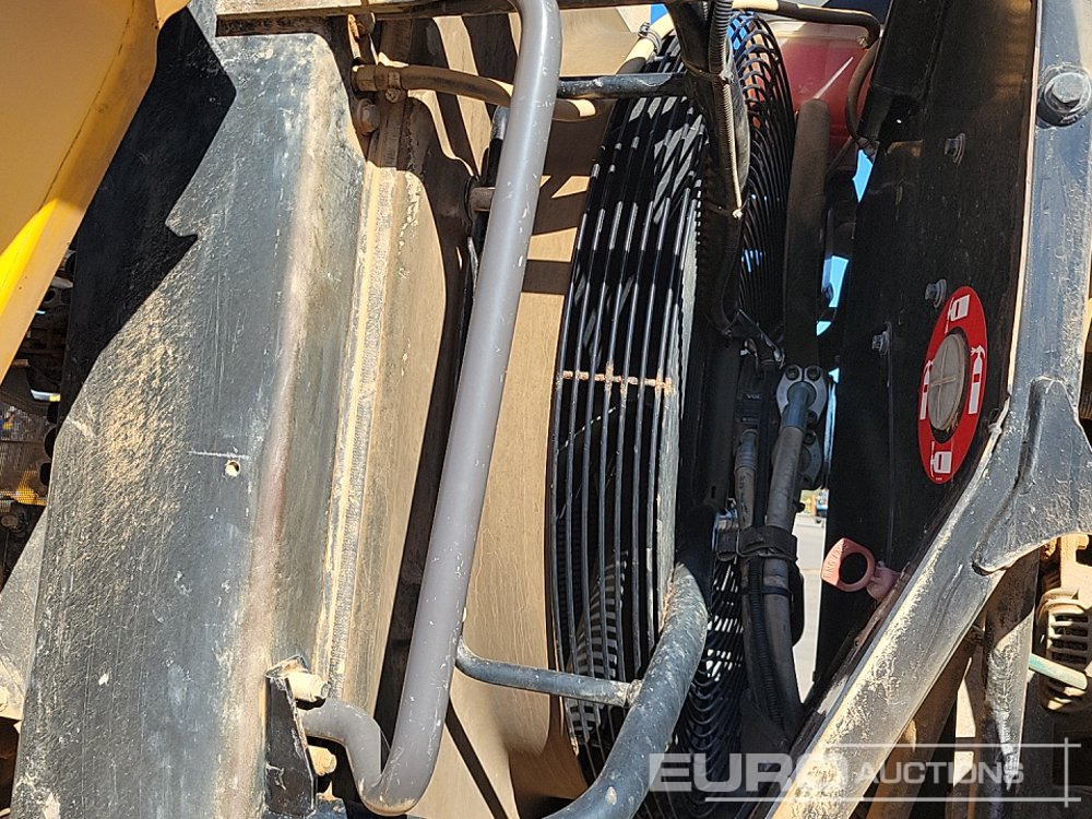 اللودر بعجل 2014 Volvo L150H: صور 45