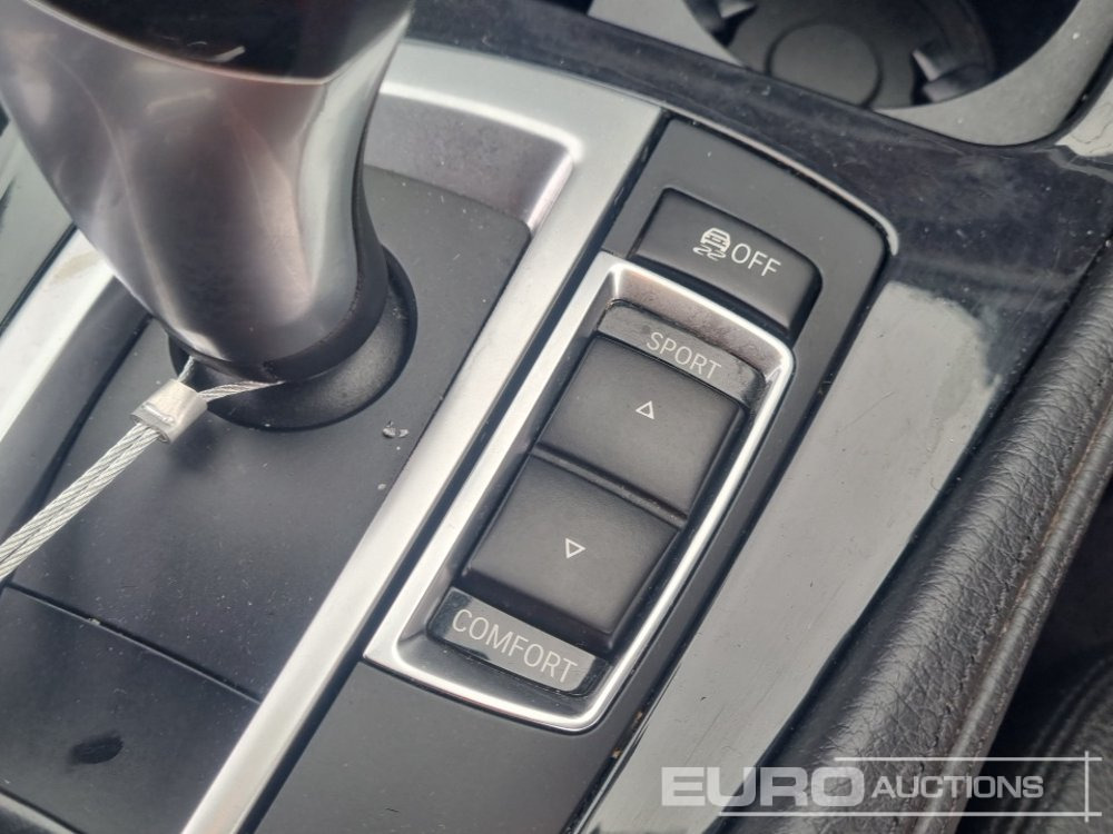 سيارة 2015 BMW 530D: صور 28 سيارة 2015 BMW 530D: صور 28