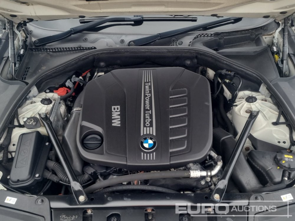 سيارة 2015 BMW 530D: صور 18 سيارة 2015 BMW 530D: صور 18
