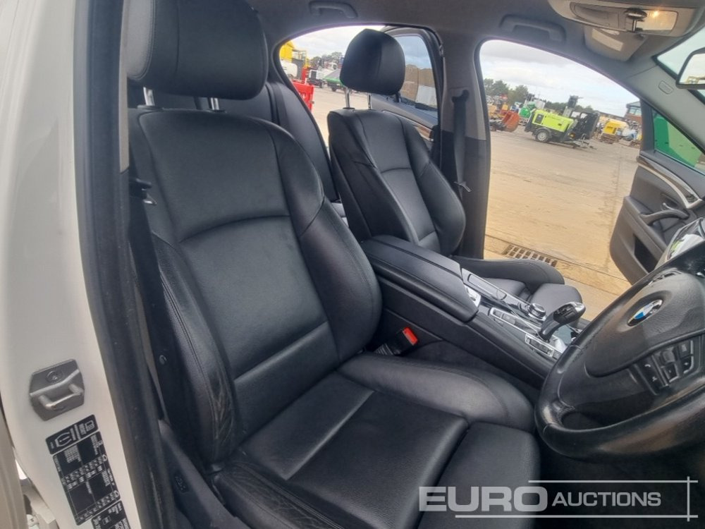 سيارة 2015 BMW 530D: صور 23 سيارة 2015 BMW 530D: صور 23