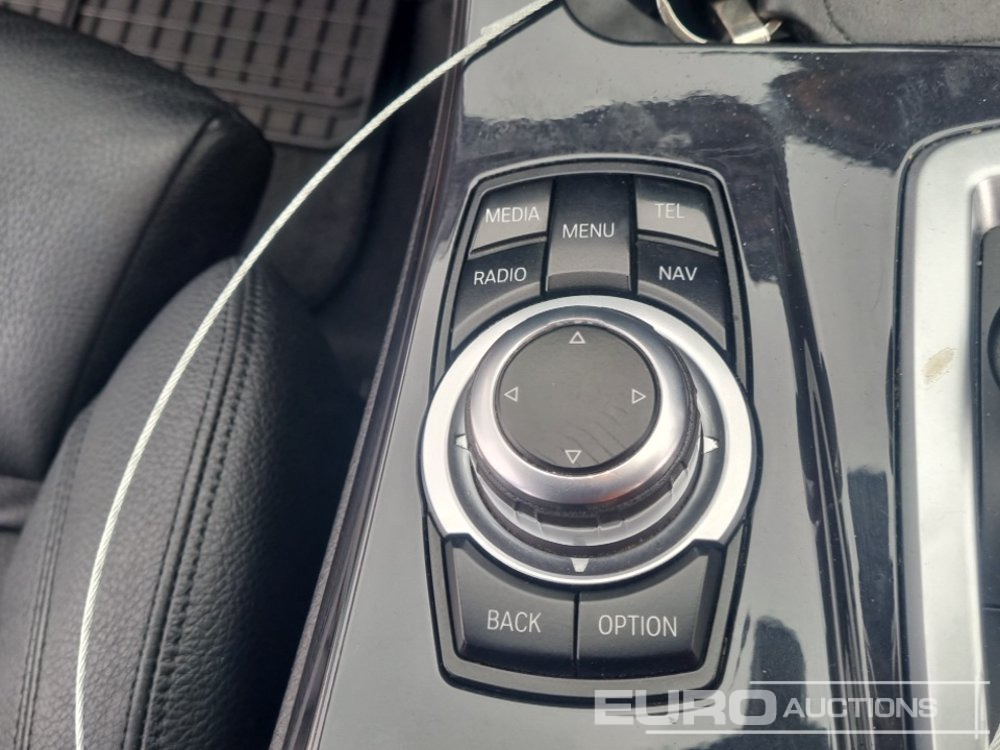 سيارة 2015 BMW 530D: صور 26 سيارة 2015 BMW 530D: صور 26