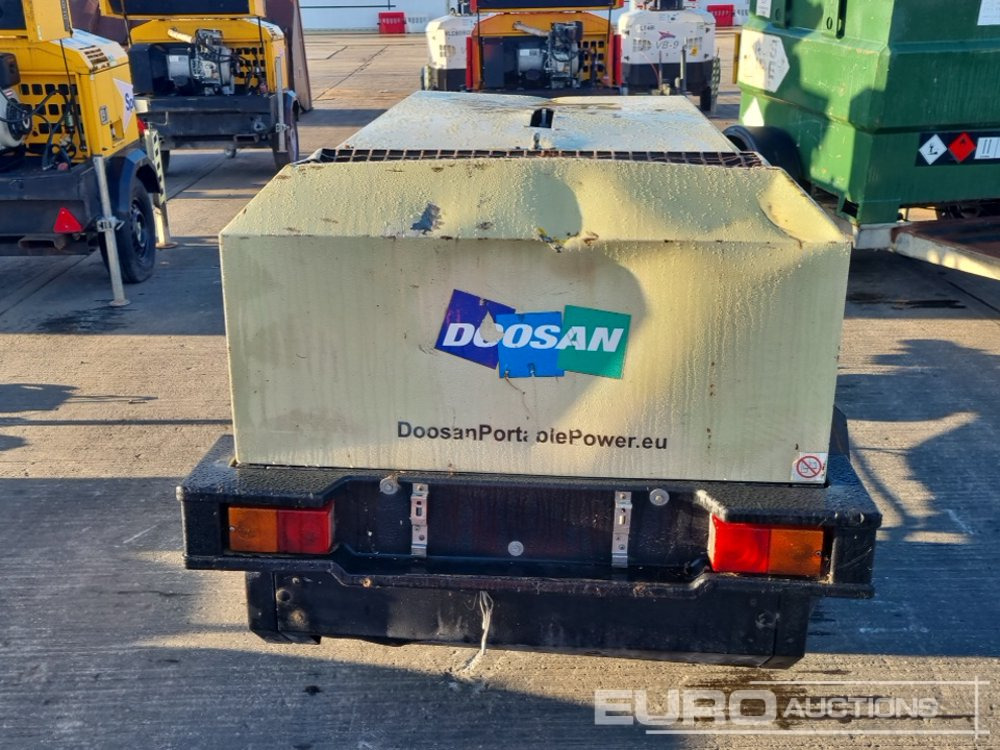 2015 Doosan 741 - ضاغط الهواء: صور 4 2015 Doosan 741 - ضاغط الهواء: صور 4