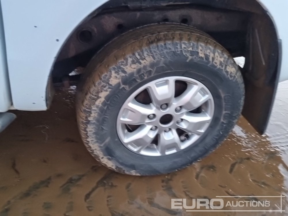 شاحنة البيك أب 2015 Ford Ranger: صور 9