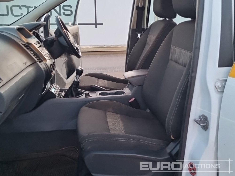 شاحنة البيك أب 2015 Ford Ranger: صور 24