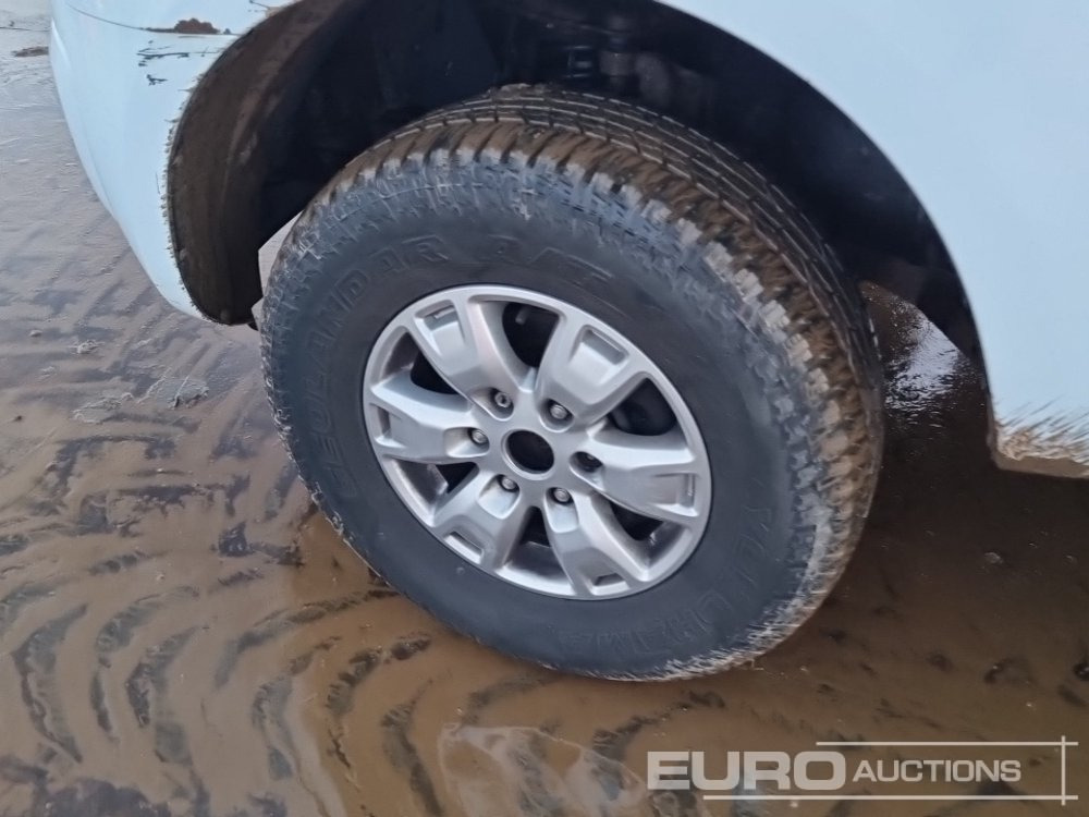 شاحنة البيك أب 2015 Ford Ranger: صور 10
