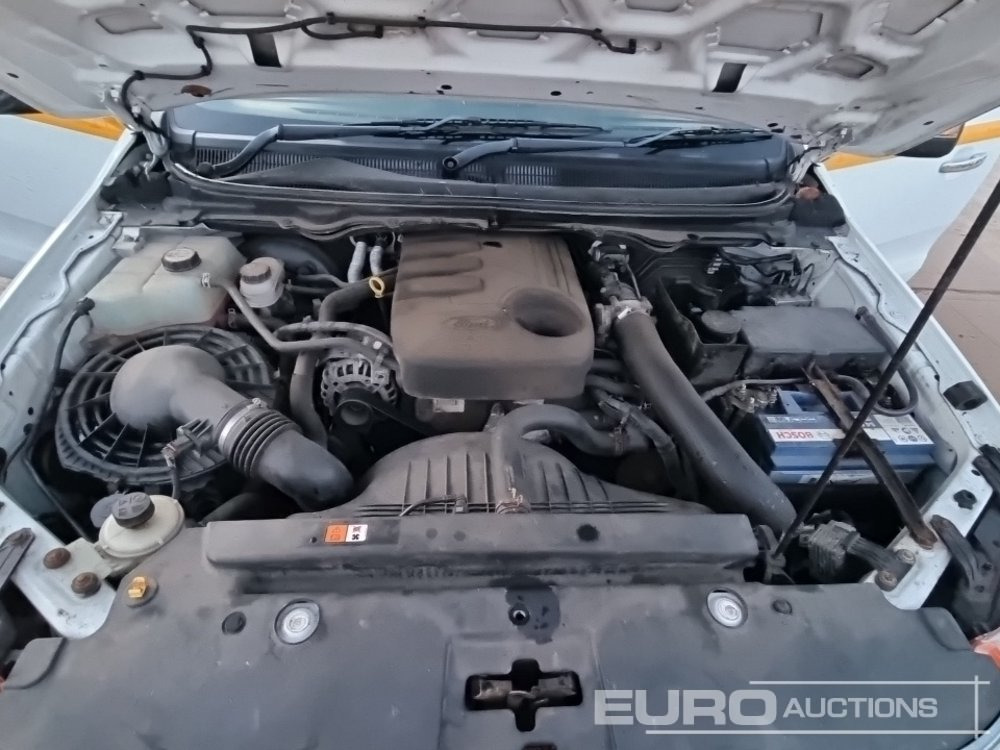 شاحنة البيك أب 2015 Ford Ranger: صور 16