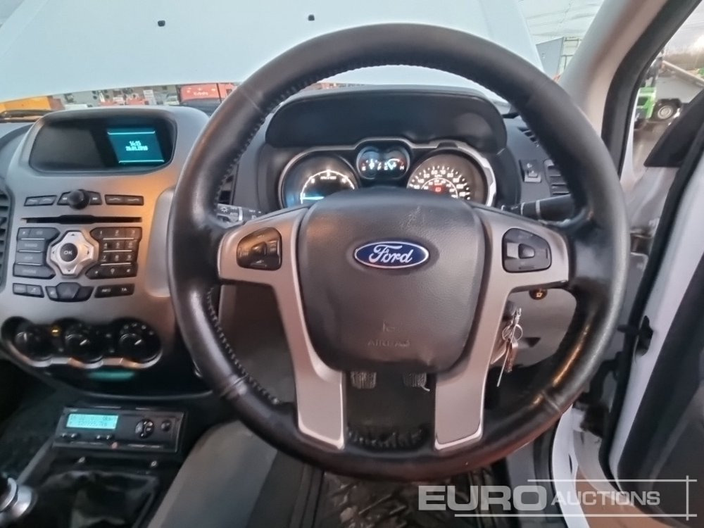 شاحنة البيك أب 2015 Ford Ranger: صور 35