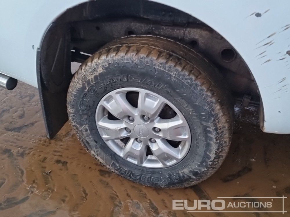 شاحنة البيك أب 2015 Ford Ranger: صور 12