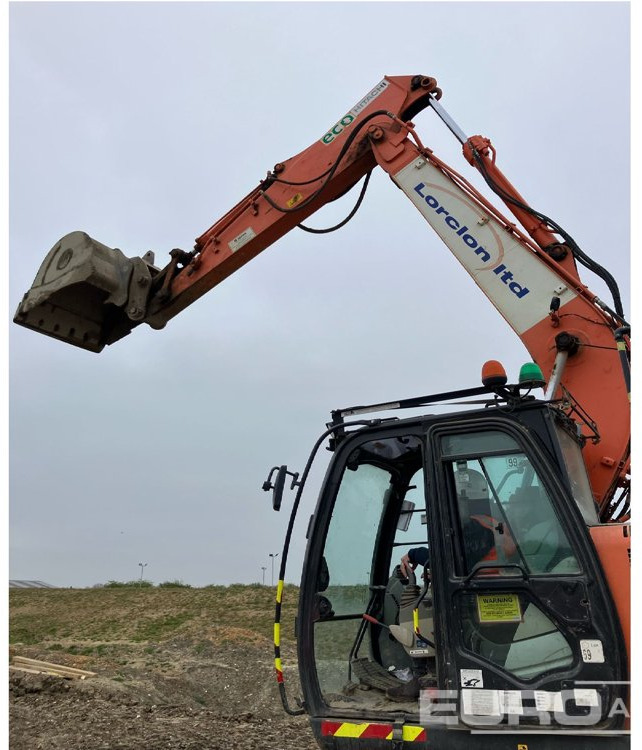 2015 Hitachi ZX135US-5B - حفارات زحافة: صور 5 2015 Hitachi ZX135US-5B - حفارات زحافة: صور 5