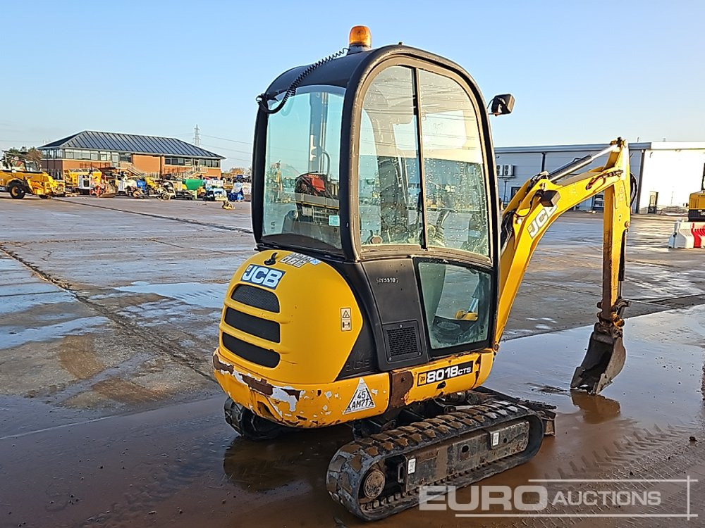 2015 JCB 8018CTS - حفارة مصغرة: صور 5 2015 JCB 8018CTS - حفارة مصغرة: صور 5