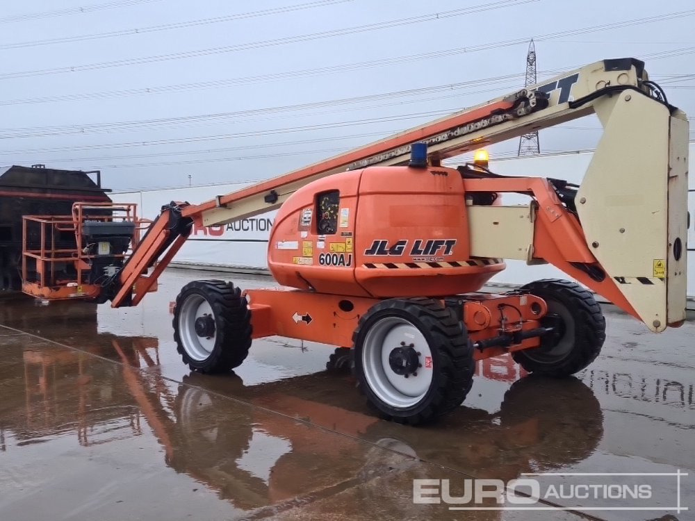 2015 JLG 600AJ - منصات هيدروليكية متنقلة: صور 3 2015 JLG 600AJ - منصات هيدروليكية متنقلة: صور 3