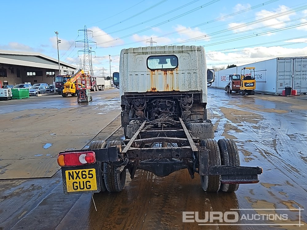 2015 Nissan NT400 - الشاسيه شاحنة: صور 4 2015 Nissan NT400 - الشاسيه شاحنة: صور 4