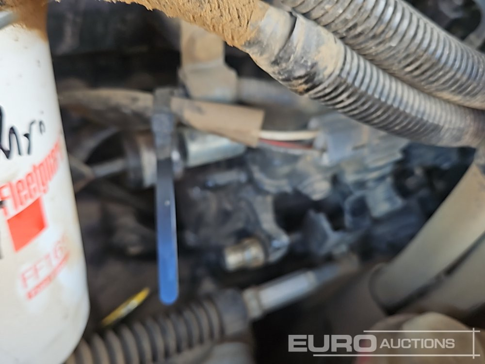 حفارة مصغرة 2015 Takeuchi TB260: صور 39