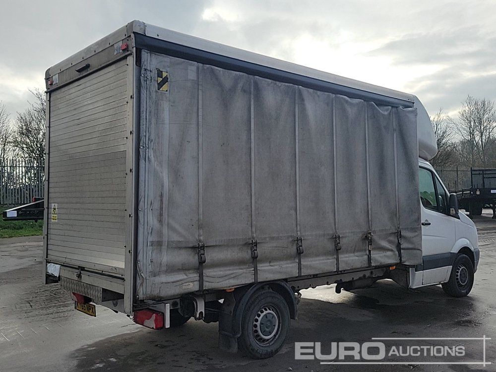2015 Volkswagen Crafter CR35 - الشاحنات الصغيرة ستائر: صور 5 2015 Volkswagen Crafter CR35 - الشاحنات الصغيرة ستائر: صور 5