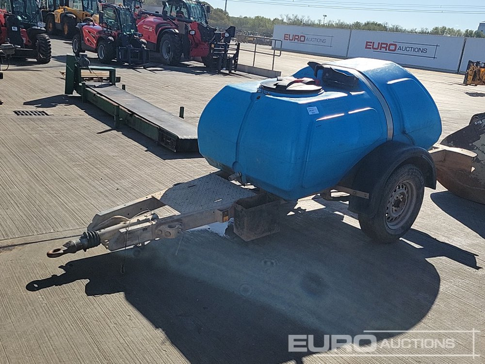 2016 Bowser Supply Single Axle Plastic Water Bowser - خزان تخزين: صور 1 2016 Bowser Supply Single Axle Plastic Water Bowser - خزان تخزين: صور 1