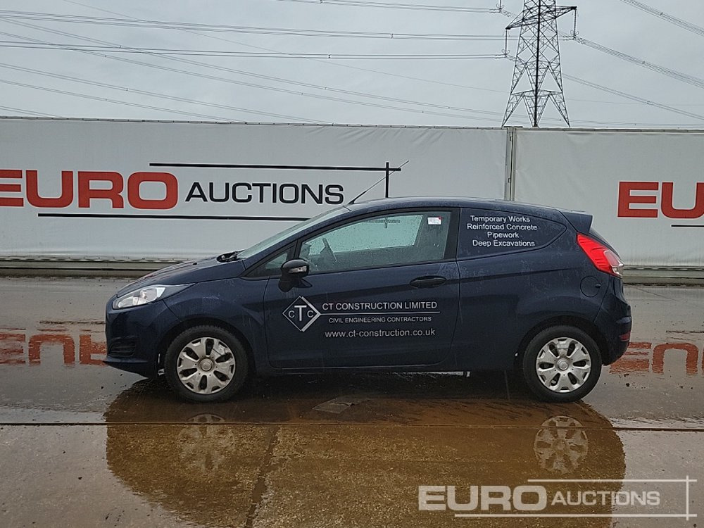 2016 Ford Fiesta - الشاحنات الصغيرة: صور 2 2016 Ford Fiesta - الشاحنات الصغيرة: صور 2