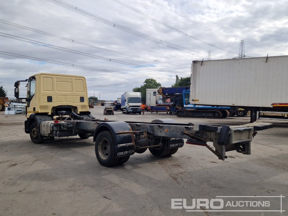 2016 Iveco 4x2 Chassis Cab, Automatic Gearbox (Non Runner, Parts Missing) - الشاسيه شاحنة: صور 3 2016 Iveco 4x2 Chassis Cab, Automatic Gearbox (Non Runner, Parts Missing) - الشاسيه شاحنة: صور 3