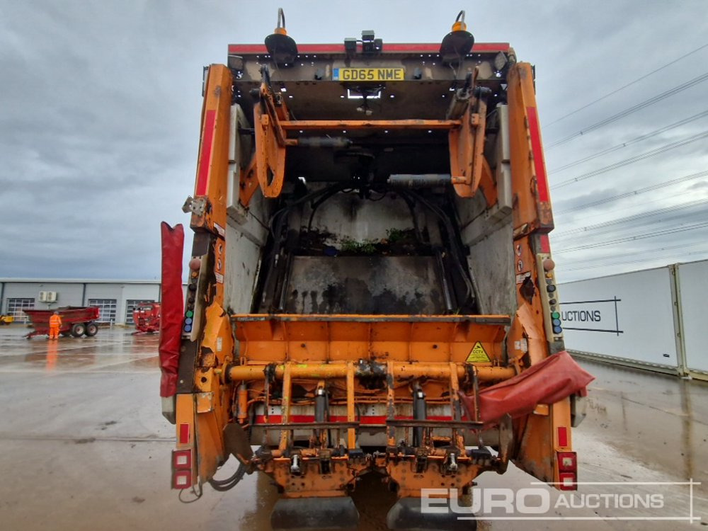 2016 Mercedes Econic 2630 - شاحنة القمامة: صور 4 2016 Mercedes Econic 2630 - شاحنة القمامة: صور 4