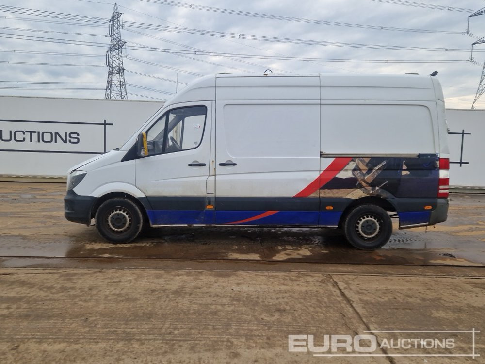 2016 Mercedes Sprinter - الشاحنات الصغيرة: صور 2 2016 Mercedes Sprinter - الشاحنات الصغيرة: صور 2