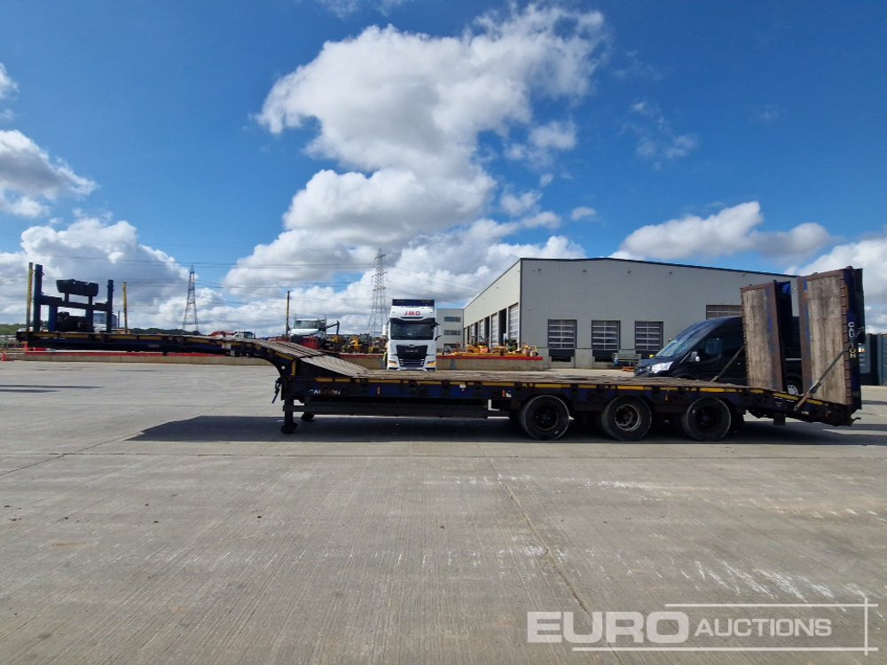 2016 Montracon Tri Axle Step Frame Low Loader Trailer, Winch, Neck Ramps, Out Riggers, Hydraulic Flip Toe Ramps - عربة مسطحة منخفضة نصف مقطورة: صور 2 2016 Montracon Tri Axle Step Frame Low Loader Trailer, Winch, Neck Ramps, Out Riggers, Hydraulic Flip Toe Ramps - عربة مسطحة منخفضة نصف مقطورة: صور 2