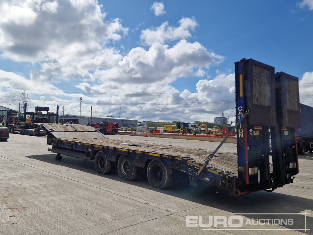 2016 Montracon Tri Axle Step Frame Low Loader Trailer, Winch, Neck Ramps, Out Riggers, Hydraulic Flip Toe Ramps - عربة مسطحة منخفضة نصف مقطورة: صور 3 2016 Montracon Tri Axle Step Frame Low Loader Trailer, Winch, Neck Ramps, Out Riggers, Hydraulic Flip Toe Ramps - عربة مسطحة منخفضة نصف مقطورة: صور 3