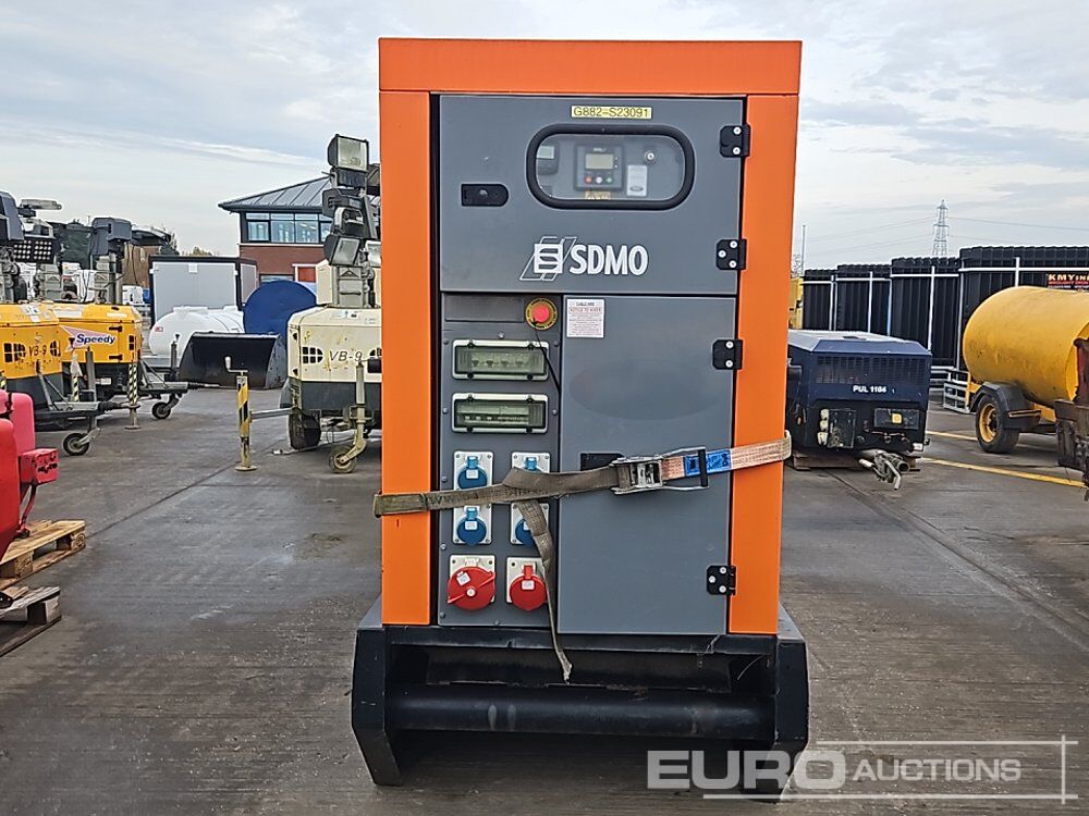 2016 SDMO R110C3 - مجموعة المولدات: صور 2 2016 SDMO R110C3 - مجموعة المولدات: صور 2