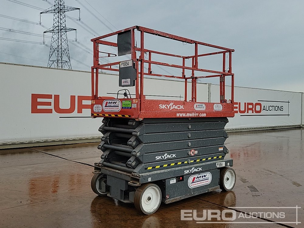 2016 SkyJack SJ4740 - رافعات مقصية: صور 1 2016 SkyJack SJ4740 - رافعات مقصية: صور 1