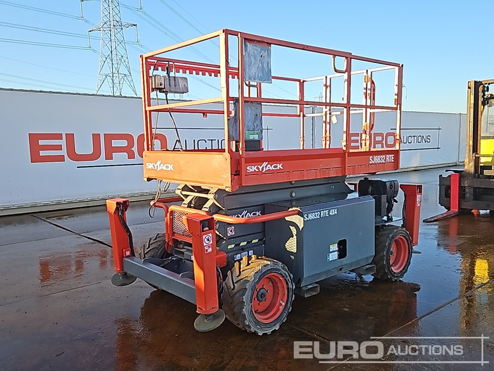 2016 SkyJack SJ6832E - رافعات مقصية: صور 1 2016 SkyJack SJ6832E - رافعات مقصية: صور 1