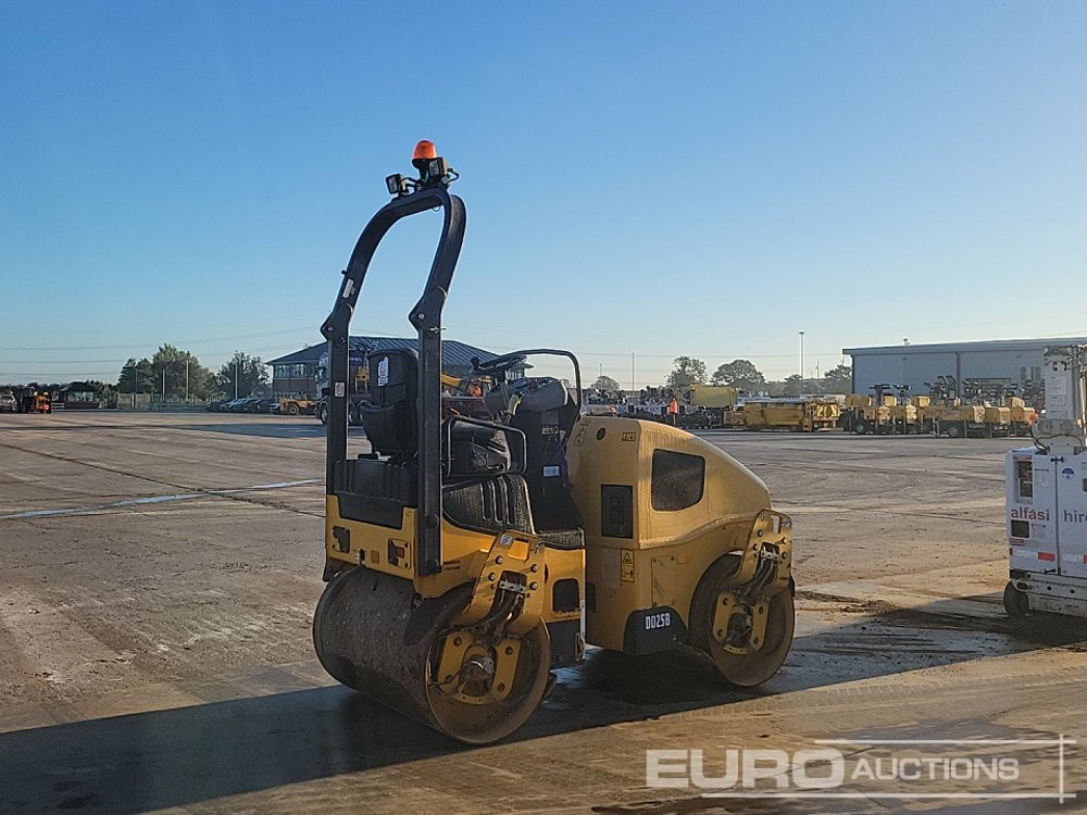 2016 Volvo DD25B - مدحلة: صور 5 2016 Volvo DD25B - مدحلة: صور 5