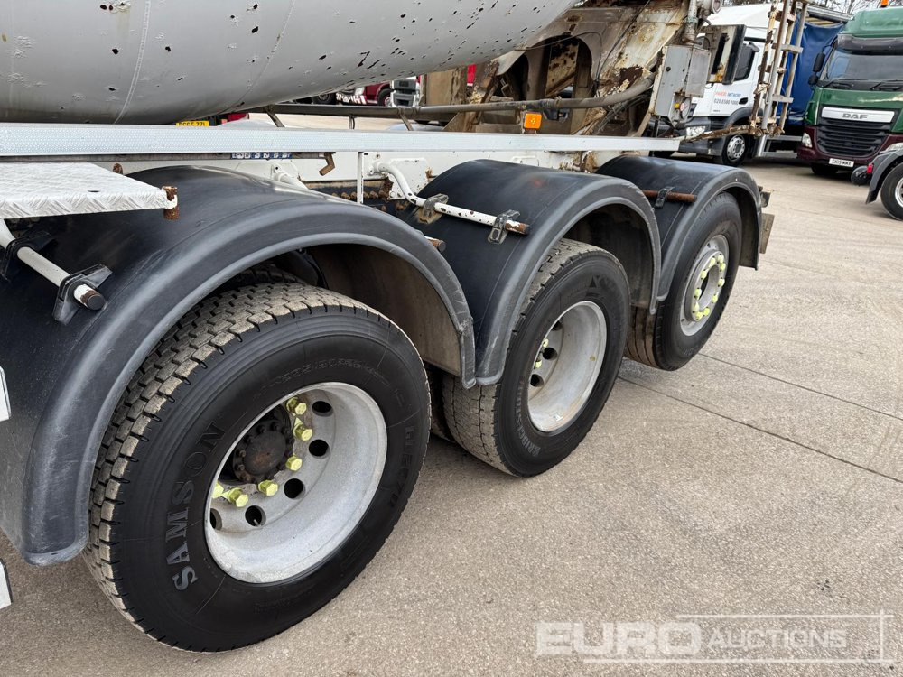 2016 Volvo FM410 - شاحنة خلاطة خرسانة: صور 2 2016 Volvo FM410 - شاحنة خلاطة خرسانة: صور 2