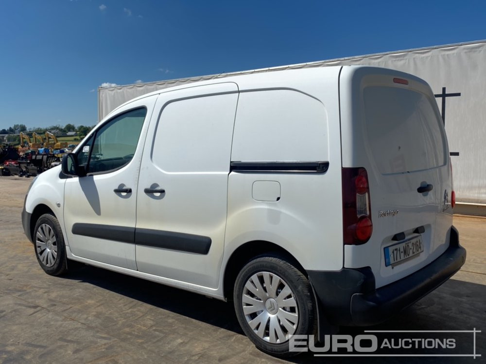 2017 Citroen Berlingo - الشاحنات الصغيرة: صور 3 2017 Citroen Berlingo - الشاحنات الصغيرة: صور 3