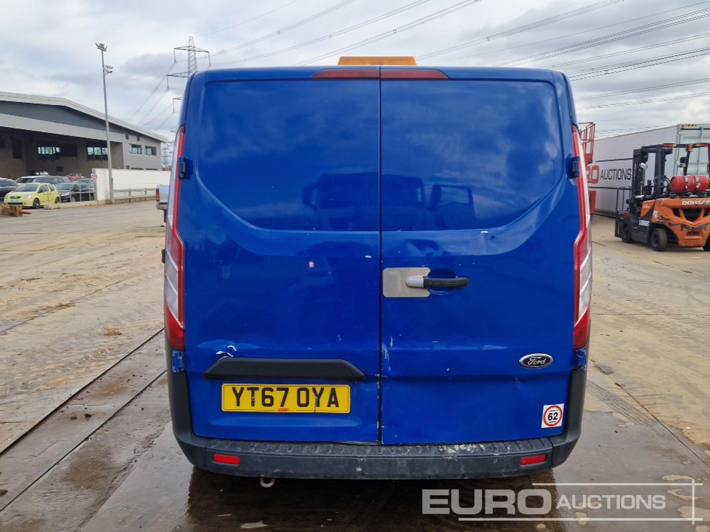 2017 Ford Transit 270 - فان المدمجة: صور 4 2017 Ford Transit 270 - فان المدمجة: صور 4