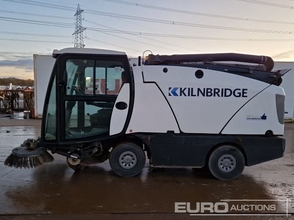 2017 Johnston 4x2 Road Sweeper, Reverse Camera, Automatic Gearbox - سياره كنس شوارع: صور 2 2017 Johnston 4x2 Road Sweeper, Reverse Camera, Automatic Gearbox - سياره كنس شوارع: صور 2