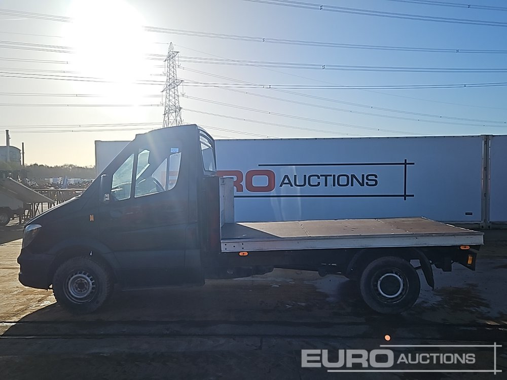 2017 Mercedes Sprinter - الشاحنات الصغيرة المسطحة: صور 2 2017 Mercedes Sprinter - الشاحنات الصغيرة المسطحة: صور 2