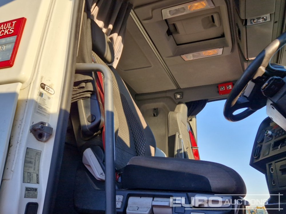 شاحنة جرار 2017 Renault T460: صور 25