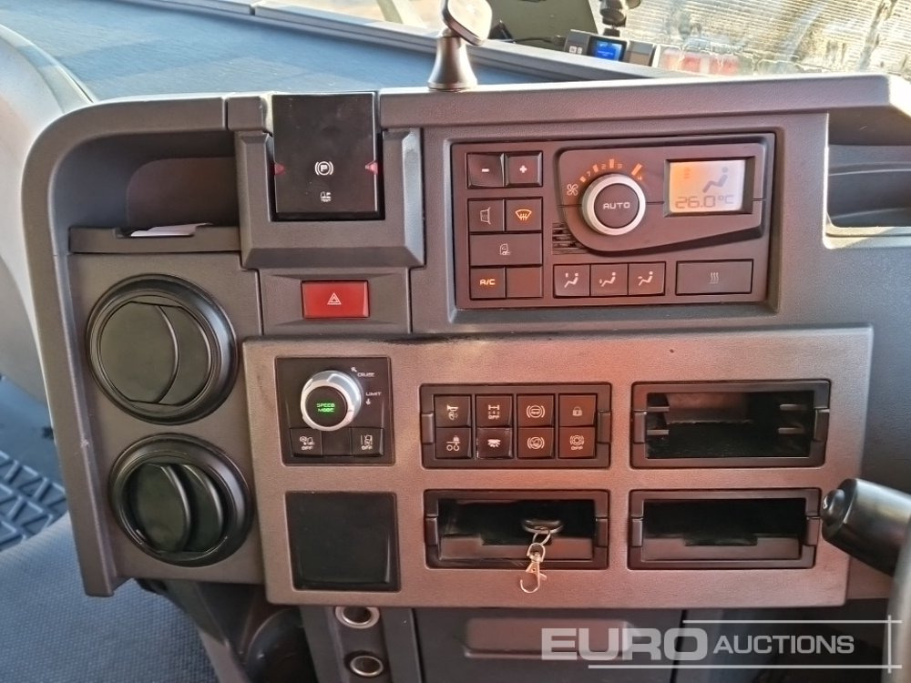 شاحنة جرار 2017 Renault T460: صور 27