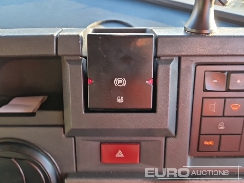 شاحنة جرار 2017 Renault T460: صور 28