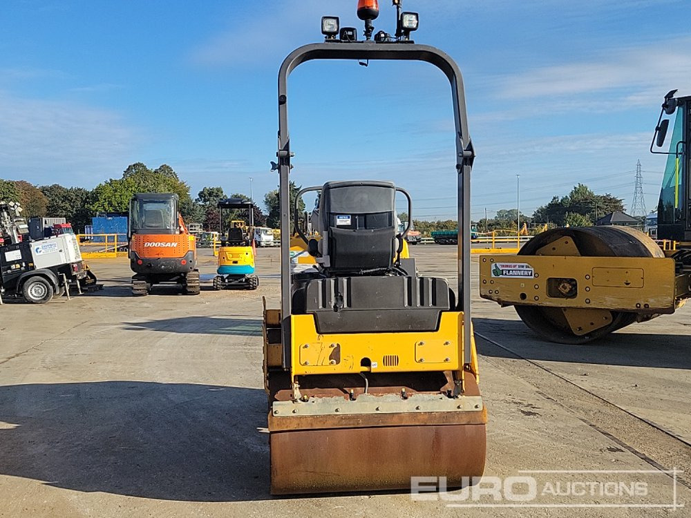 2017 Volvo DD25B - مدحلة الأسفلت: صور 4 2017 Volvo DD25B - مدحلة الأسفلت: صور 4